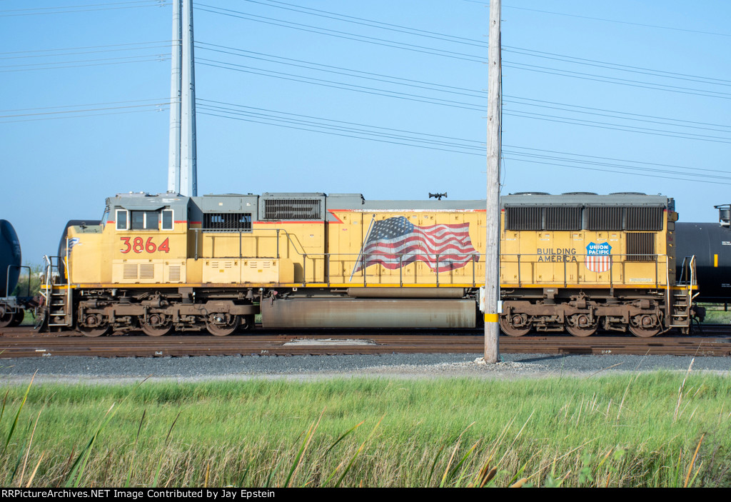 UP 3864 rests in Viola Yard